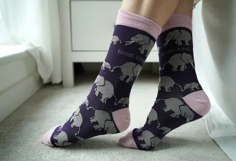 Dormir avec des chaussettes : toutes les infos